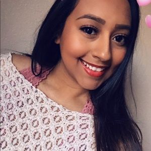 Meet your Posher, Aylin